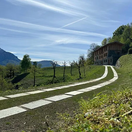 - Treeb Tramontana Bellagio